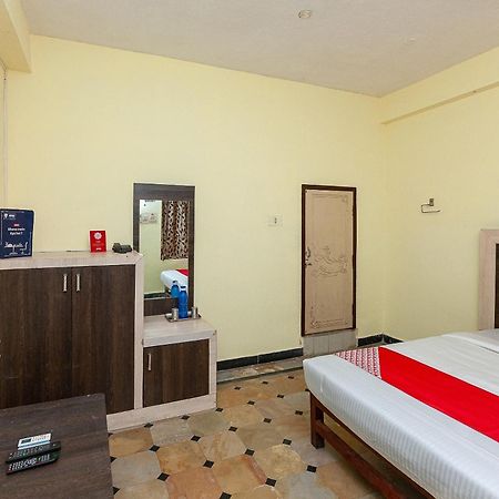 Collection O Ammayi Hotels & Resorts Tiruvannāmalai Exteriör bild