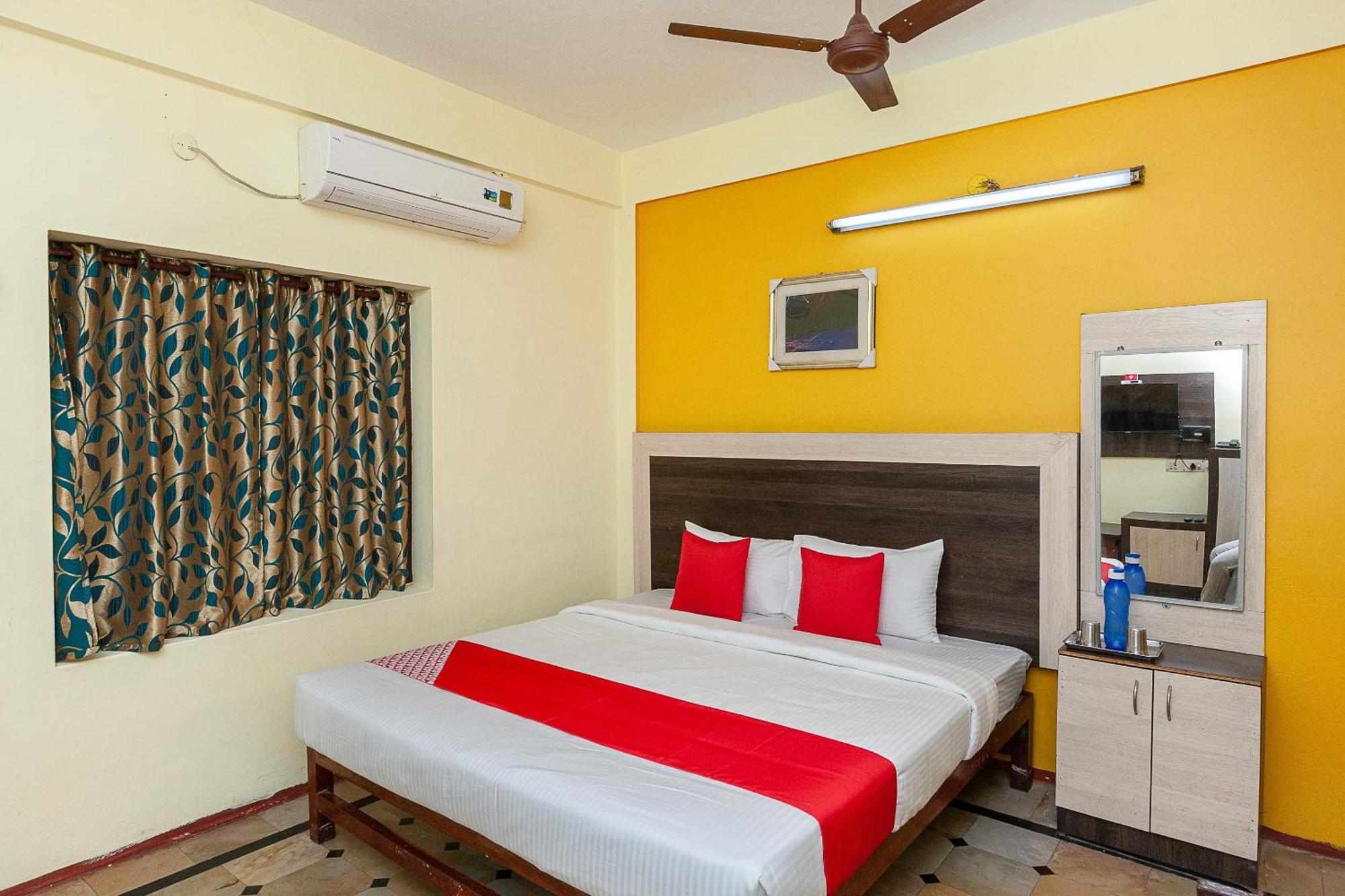 Collection O Ammayi Hotels & Resorts Tiruvannāmalai Exteriör bild