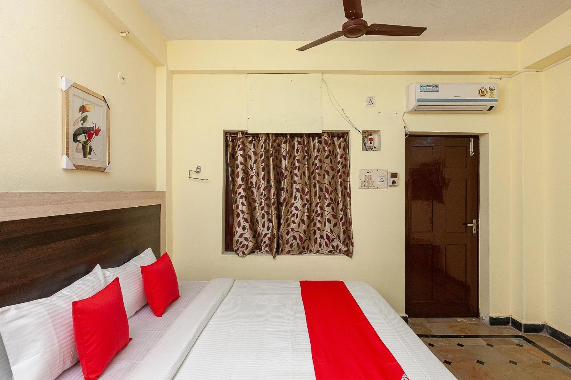 Collection O Ammayi Hotels & Resorts Tiruvannāmalai Exteriör bild